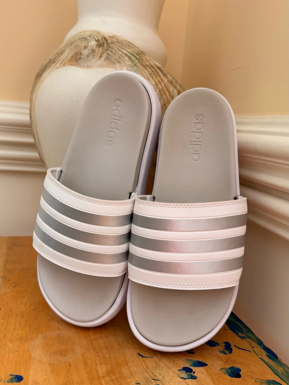adidas Women’s Adilette White Grey Metallic Platform Slides Size 8